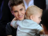 /album/criticar-a-justin-porque-cumplio-su-sue%c3%b1o-no-te-hara-mejor-que-el/images-36-jpg/